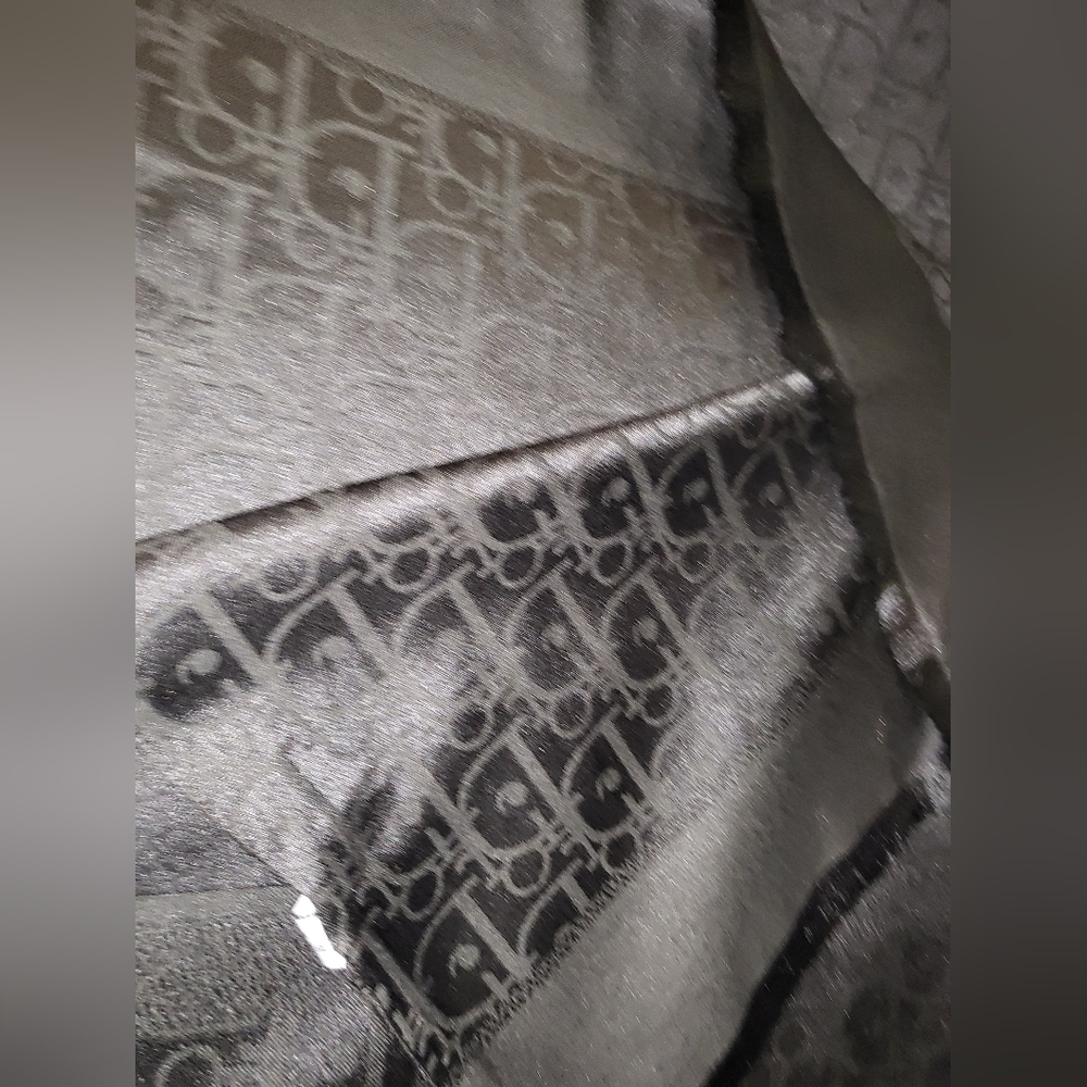 Scarf - Picture 4 of 7